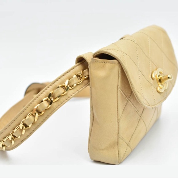 VINTAGE CHANEL CC Turn-Lock
Double Stitch Lamb Leather Waist Bag - Picture 6 of 12
